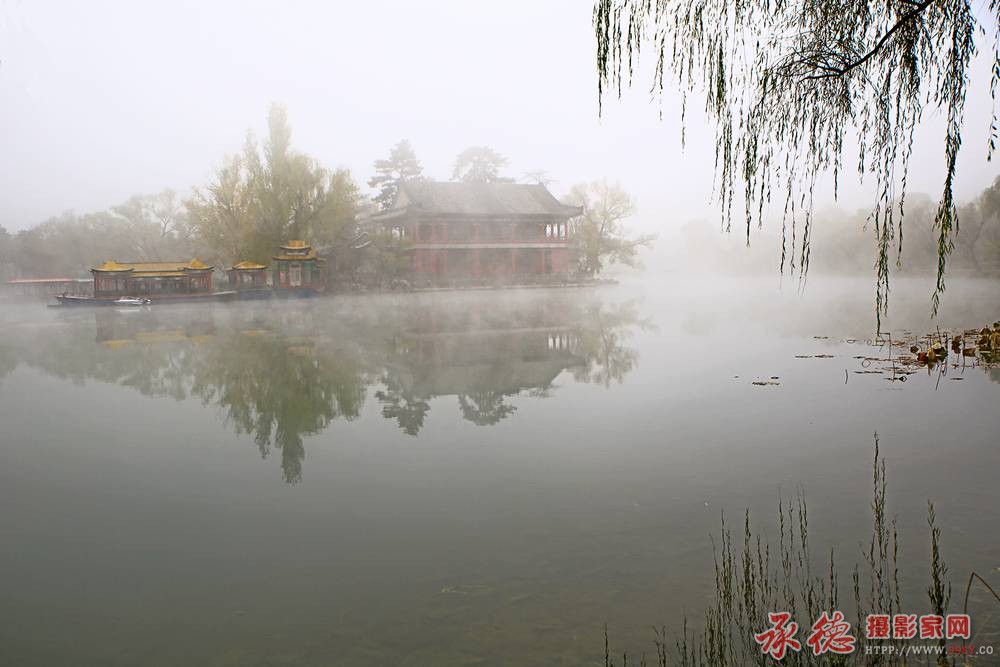 江南美景--雾蒙中烟雨楼 - 避暑山庄摄影 承德摄