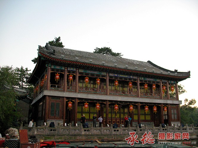 2007 9 中华情 烟雨楼.jpg