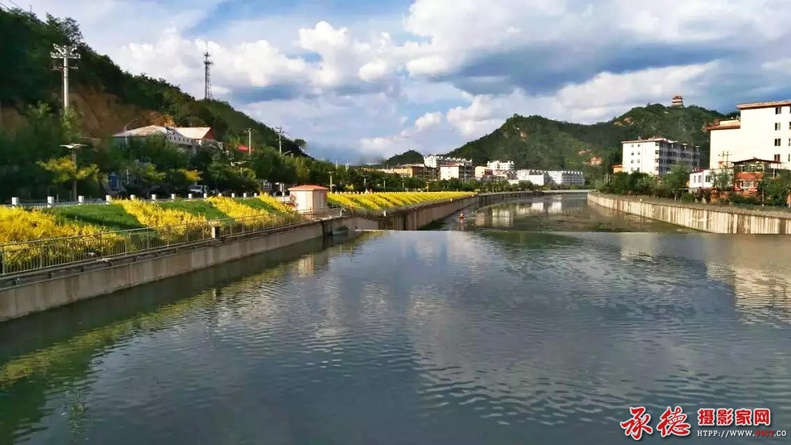 作者：风轻云淡 天蓝蓝水碧碧