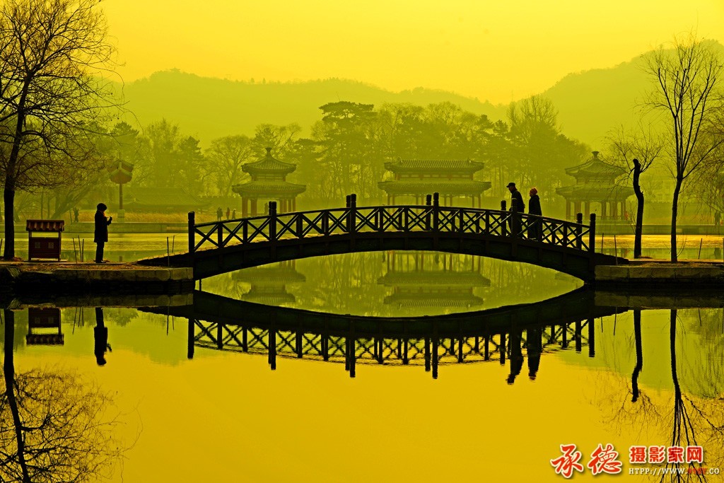 125925wzrevonn2adxdveb.jpg深秋晨雾靓苏堤-北陵.jpg