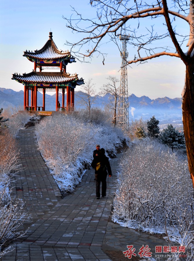 鹰城春雪.jpg