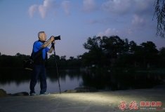 杨老师给我们当模特——夜间人像拍摄练习