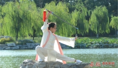 英姿飒爽
