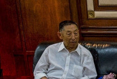 参加承德摄影家网管委会成立大会的老摄影家纪增先生