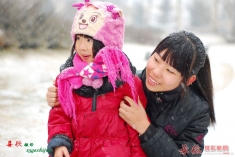 雪中姐妹情