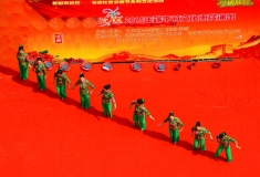 社区大妈在表演