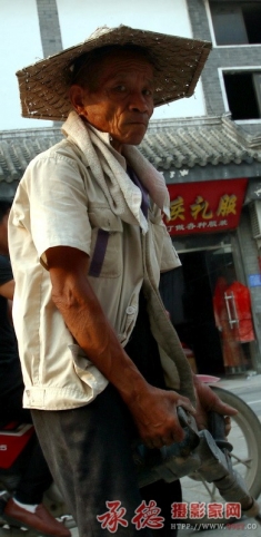 夏日工地