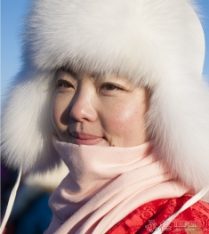 试发人像--蒙族姑娘