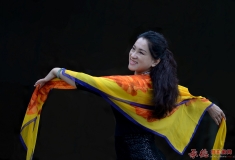 暗色调人像习作两幅