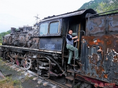 老企业原寿王坟铜矿的小火车