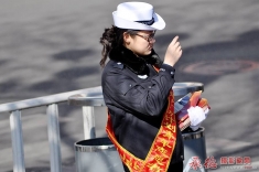 女交警的一天
