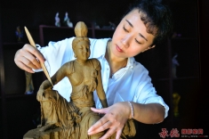 天津的泥人张泥塑艺术家