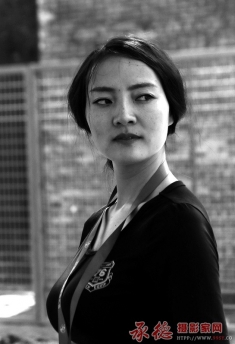 平遥女摄影师