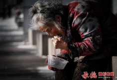 评析—2016—7  在大型活动中抓取最动心的特写