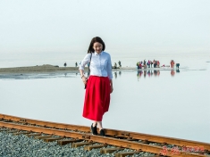 徜徉在茶卡盐湖