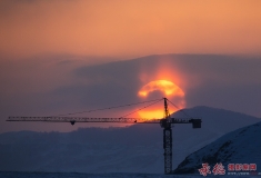 乌兰布统的落日