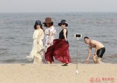 闯入者