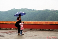 雨中的摄影师1、2