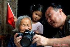 【2016人像摄影大赛】老人的夙愿