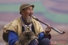 开心的笑