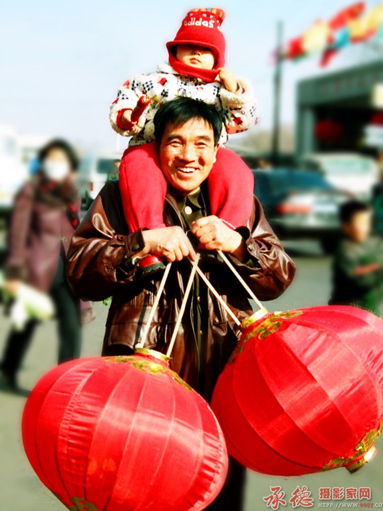 优秀奖 集市归来  摄影：张平霞