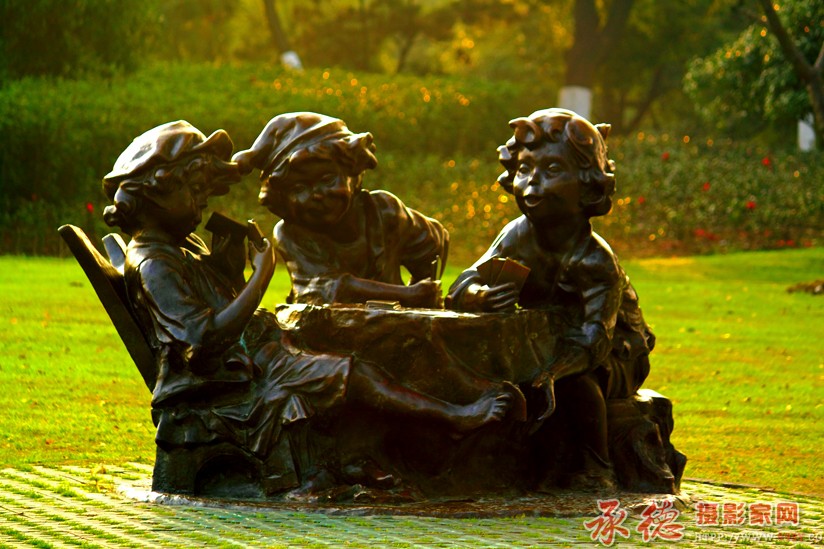 3金鸡湖畔的铜-雕