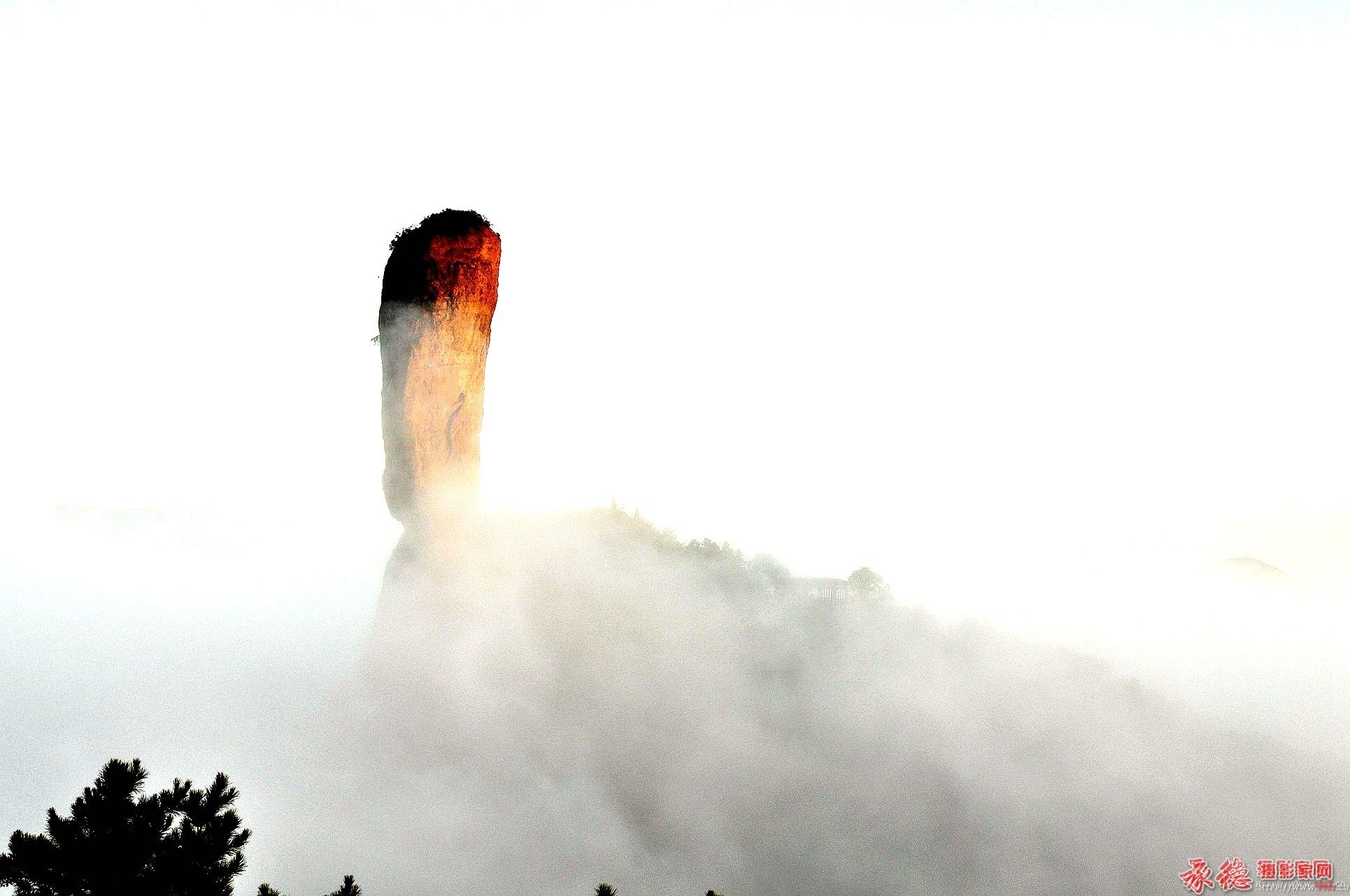 磬锤峰
