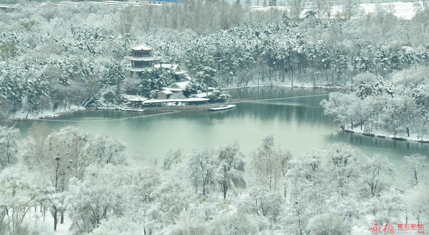 雪后金山