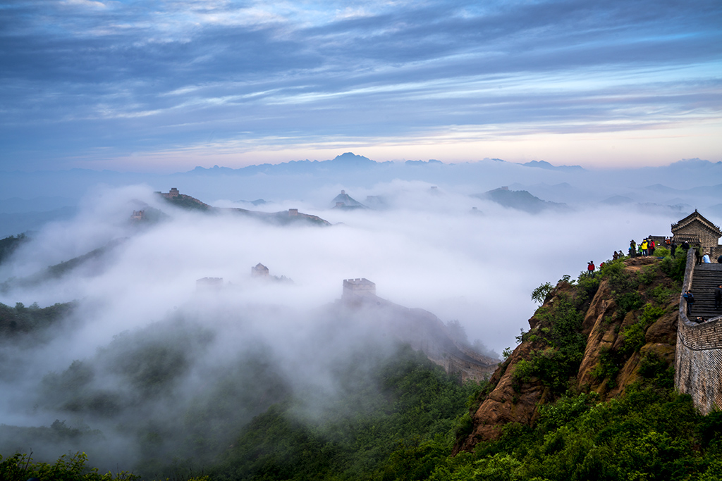 C长城-5雾漫金山