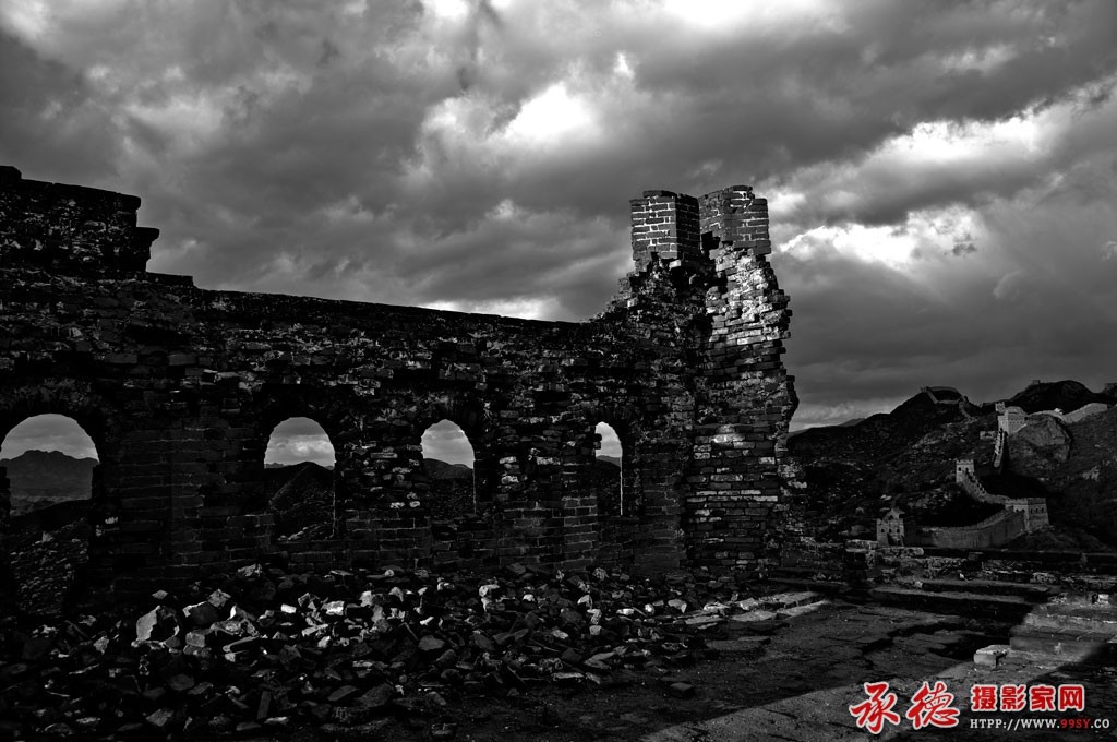 长城雄风——作者：剑出鞘