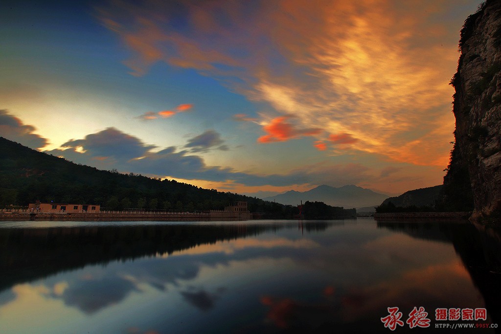 9-霞光-燕峰